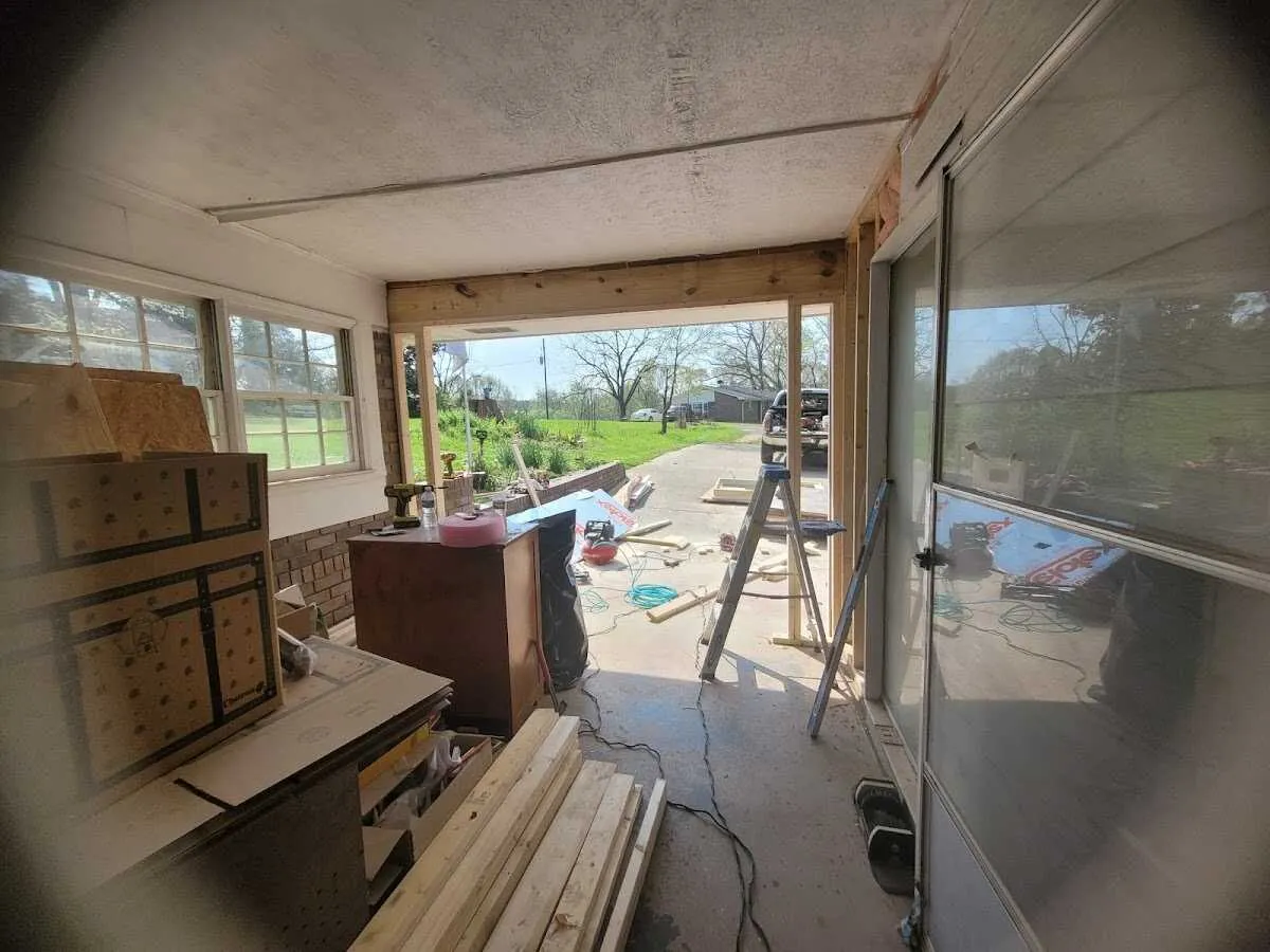 Air movers and dehumidifier for Drying & Dehumidification in Rock Falls